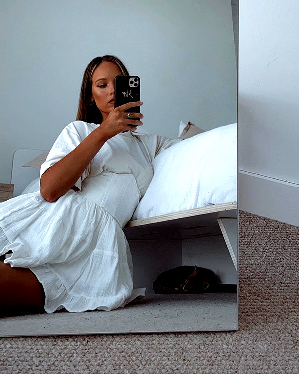 olivia.mathers instagram image archive image