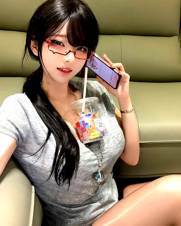 yingyinng_ instagram image archive image