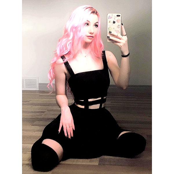 danielle.mercedie instagram image archive image