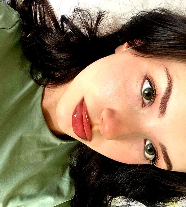baddiesessence instagram image archive image