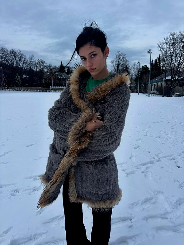 reneeebeller instagram image archive image