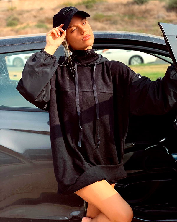 barzomer instagram image archive image