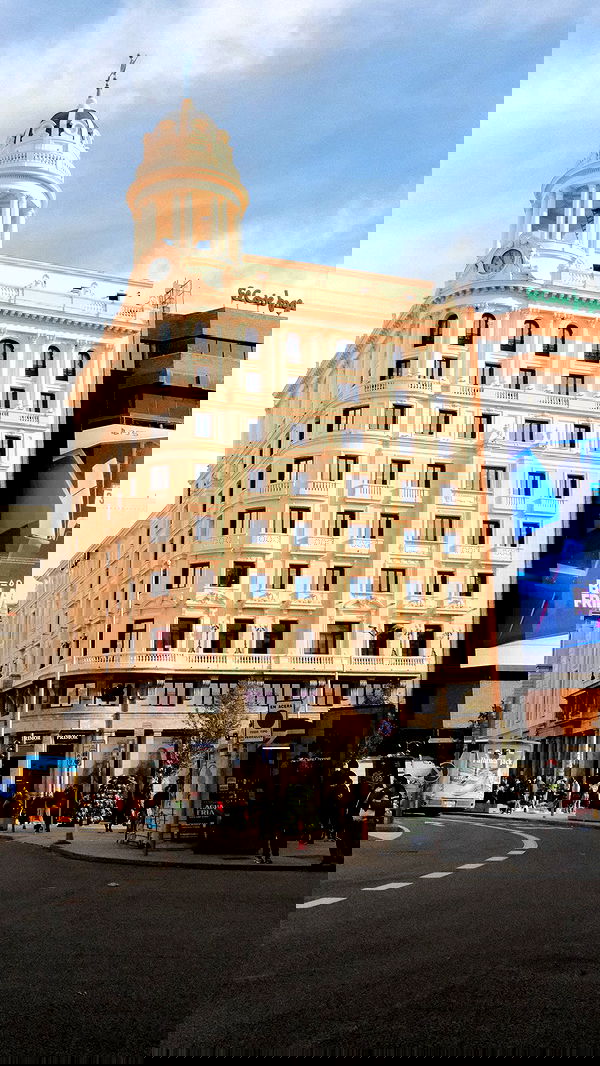 giangg._ giangg._ archive image