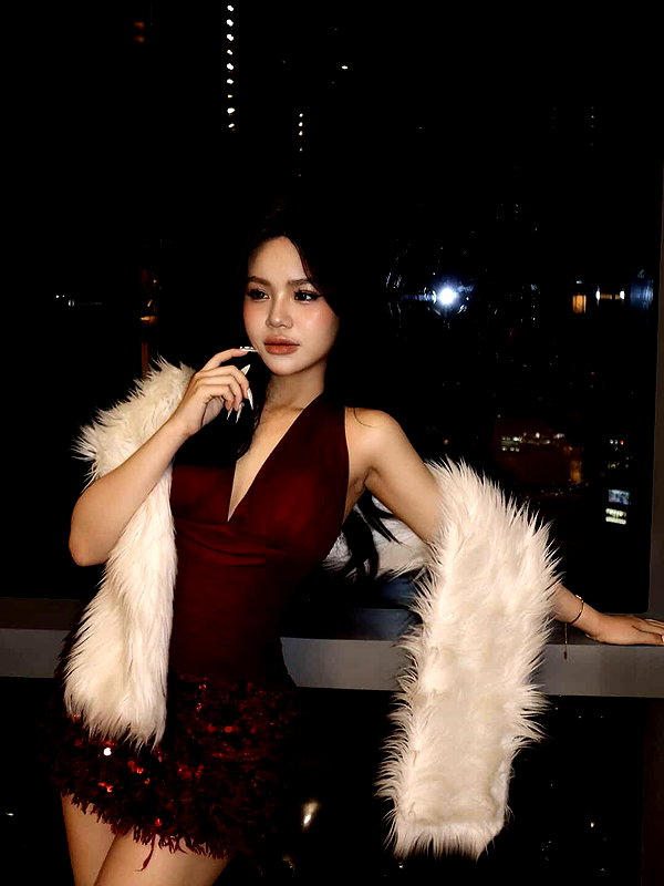 lyhythuedoxinh instagram image archive image