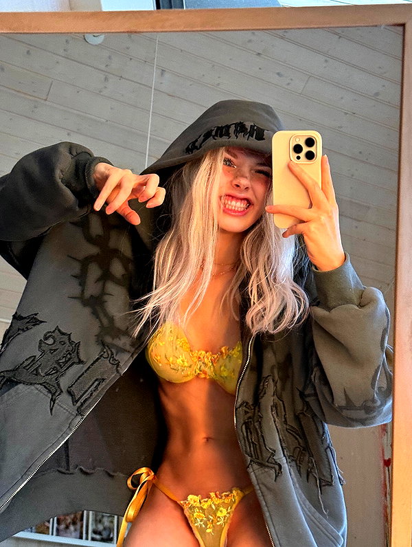 milkiwifey milkiwifey archive image