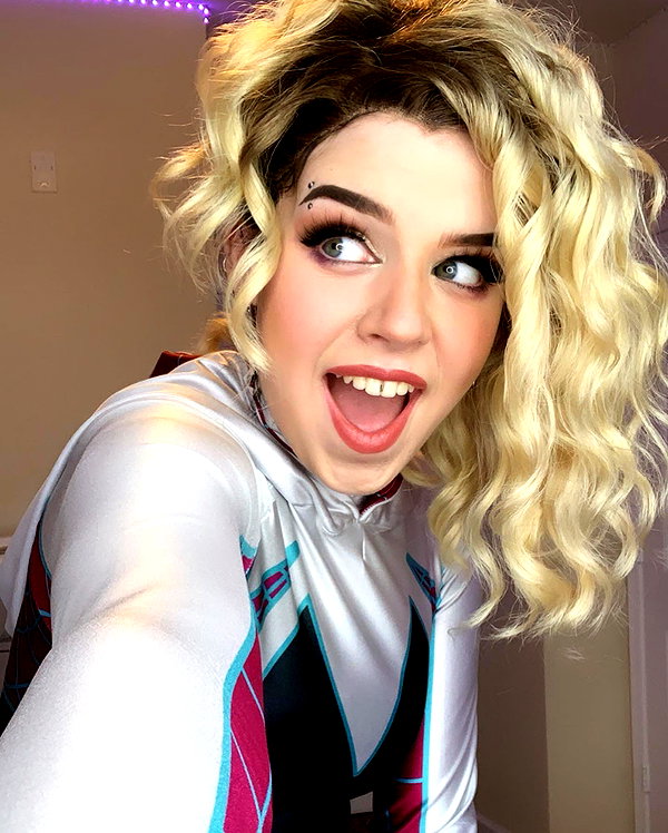 yeahimcaroline instagram image archive image
