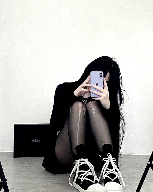 glowmoonshorty instagram image archive image