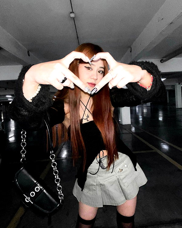 is2tian instagram image archive image