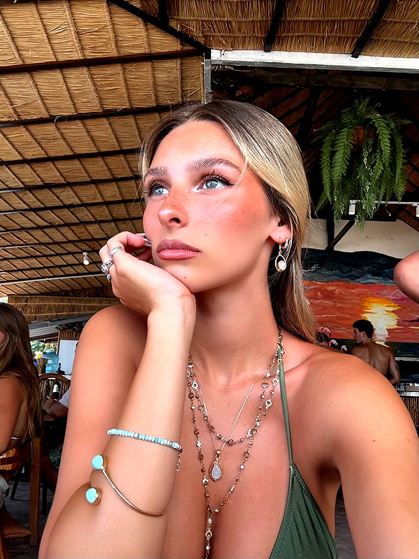 ella_netzer8 instagram image archive image