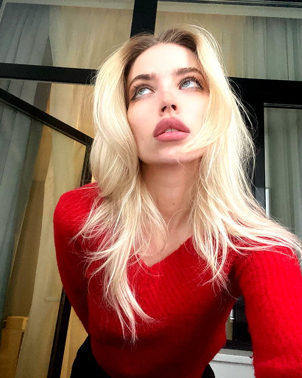 anya4everr instagram image archive image