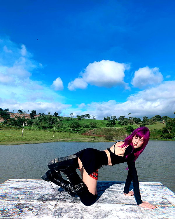 jadelaverne instagram image archive image
