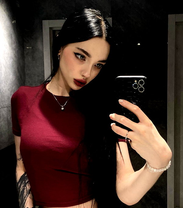 kriskaik instagram image archive image
