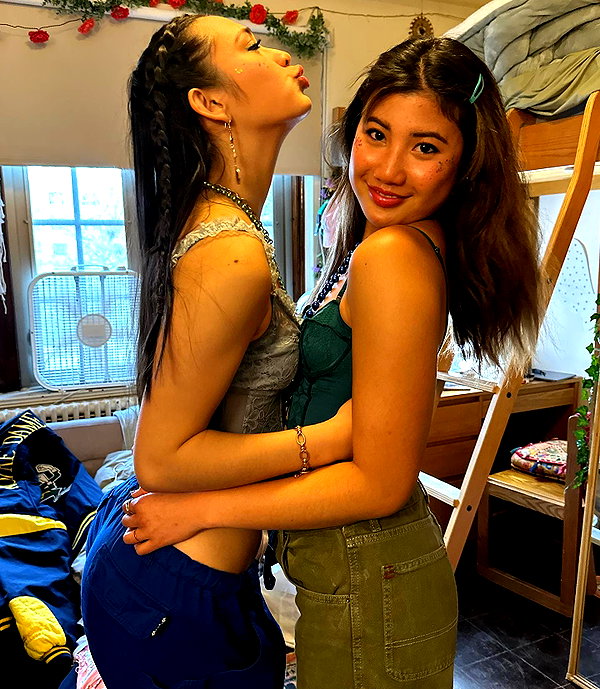 cait.knight instagram image archive image