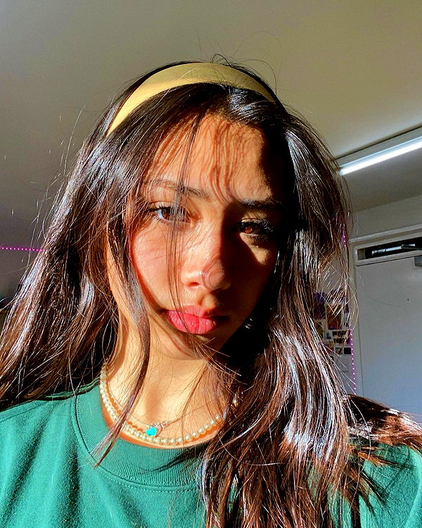 cait.knight instagram image archive image