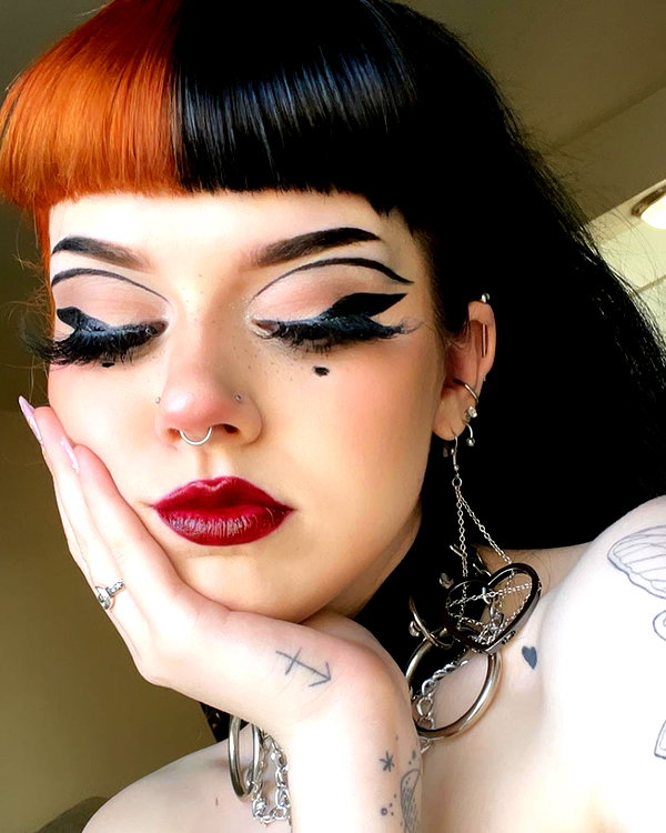yeahimcaroline instagram image archive image