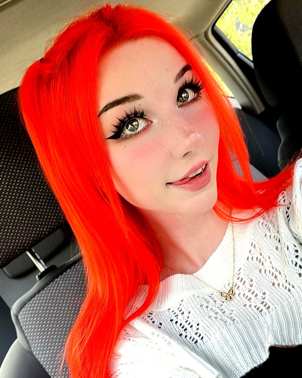danielle.mercedie instagram image archive image