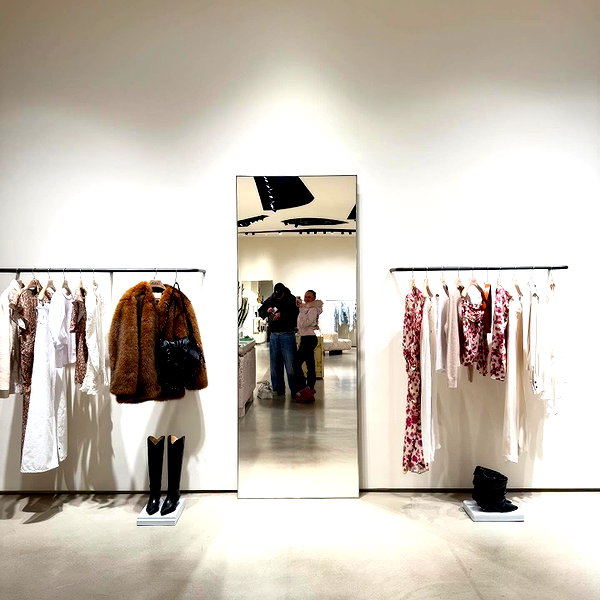 leni.bahr instagram image archive image