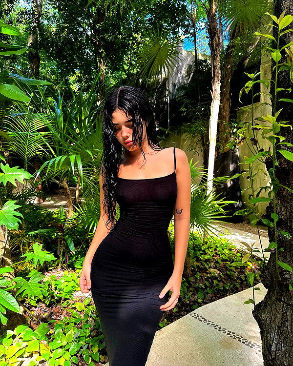 vanessa.rhd instagram image archive image