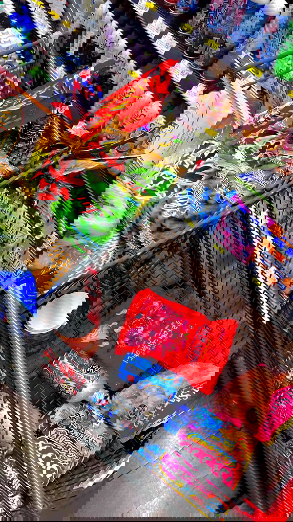 leonanaomii image ~ Altpins