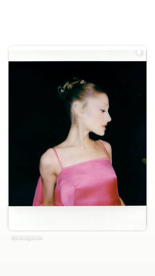 arianagrande instagram image archive image