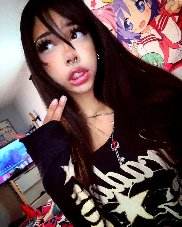 twodollie instagram image archive image
