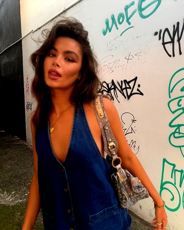 oliviaphillipps instagram image archive image