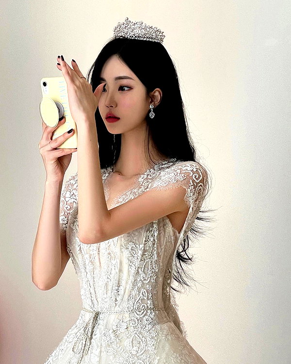 daxbin instagram image archive image