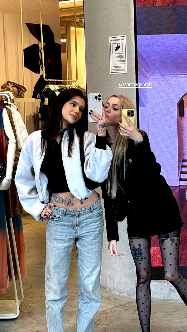 Archived image from @meleeva on Instagram