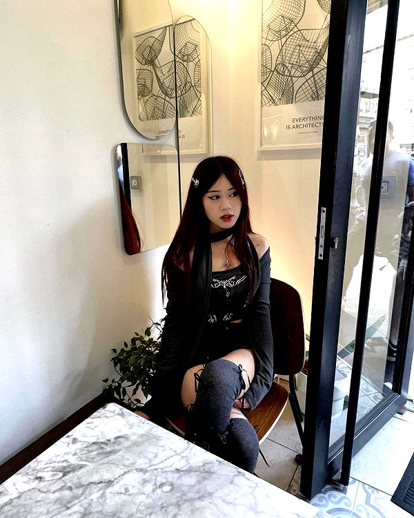 is2tian instagram image archive image