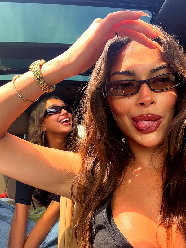 oliviaphillipps instagram image archive image