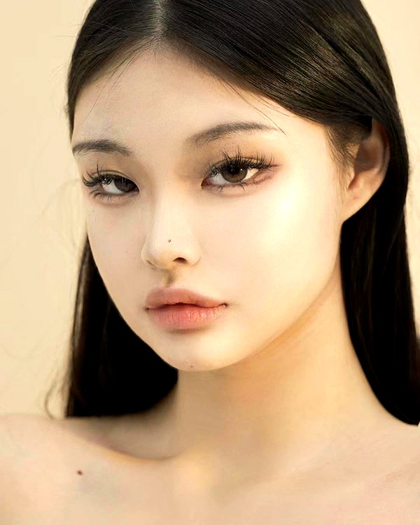 ll.lu1s instagram image archive image