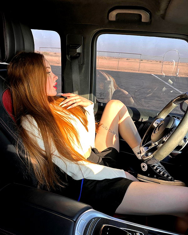 milikoxy instagram image archive image