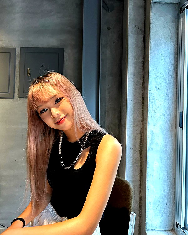 e.shao_417 instagram image archive image