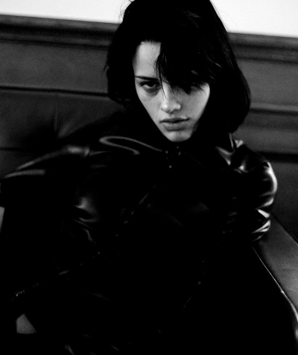 leonanaomii instagram image archive image