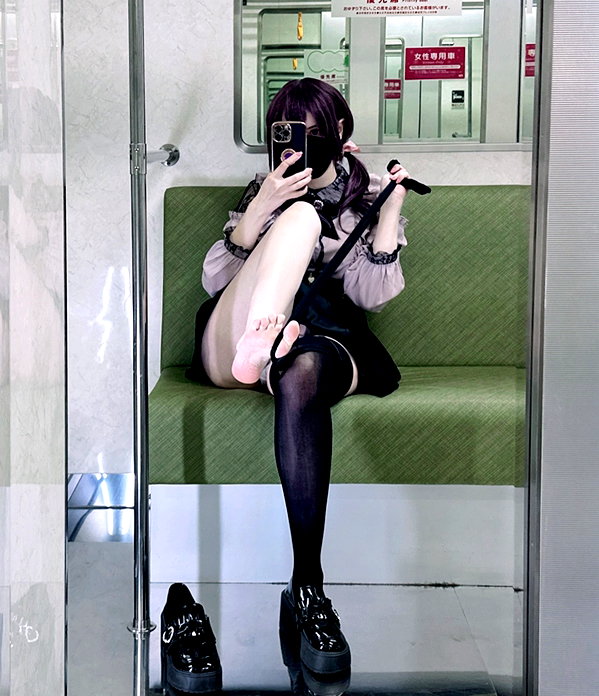 pepper_cos instagram image archive image