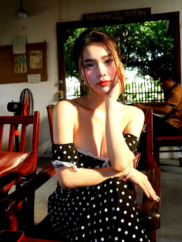 lyhythuedoxinh instagram image archive image