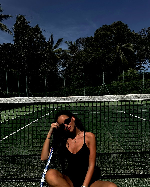 zoeliss instagram image archive image