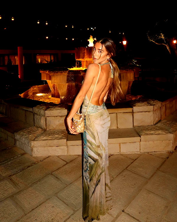 annezivi instagram image archive image