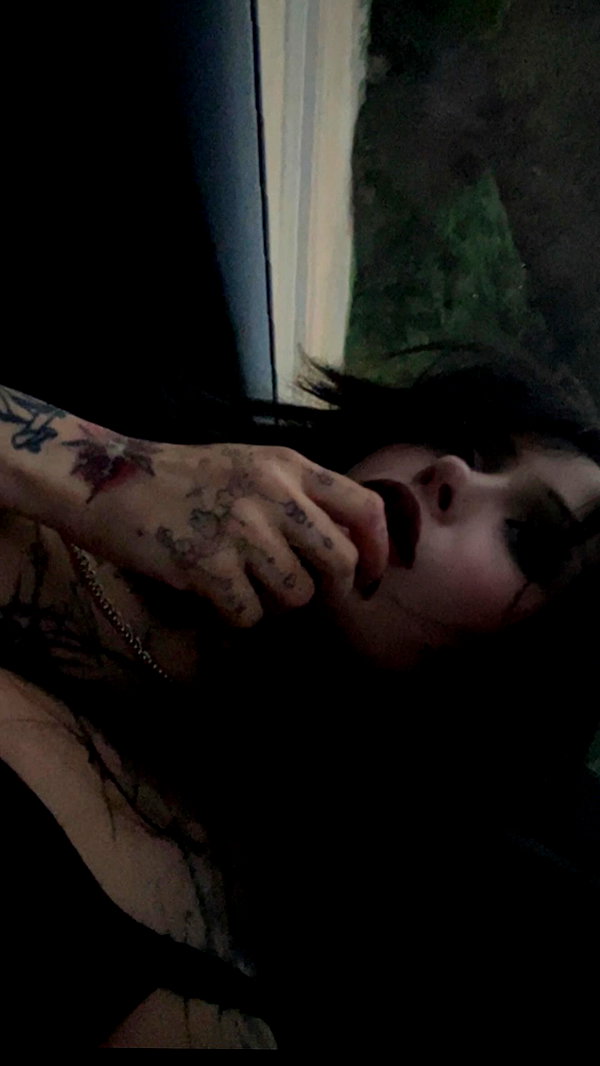 zommmbri zommmbri archive image