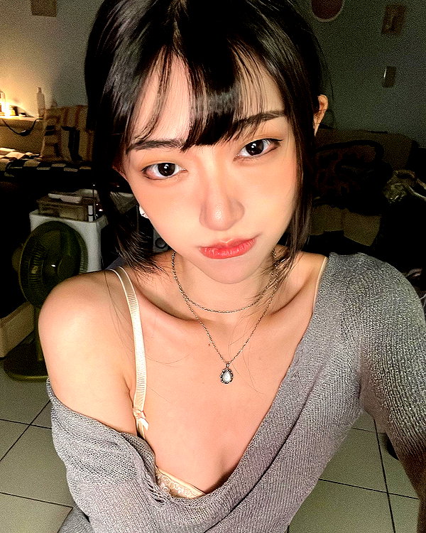 ge.more_x instagram image archive image