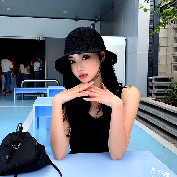 daxbin instagram image archive image
