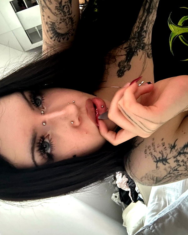 aleksaoaa instagram image archive image