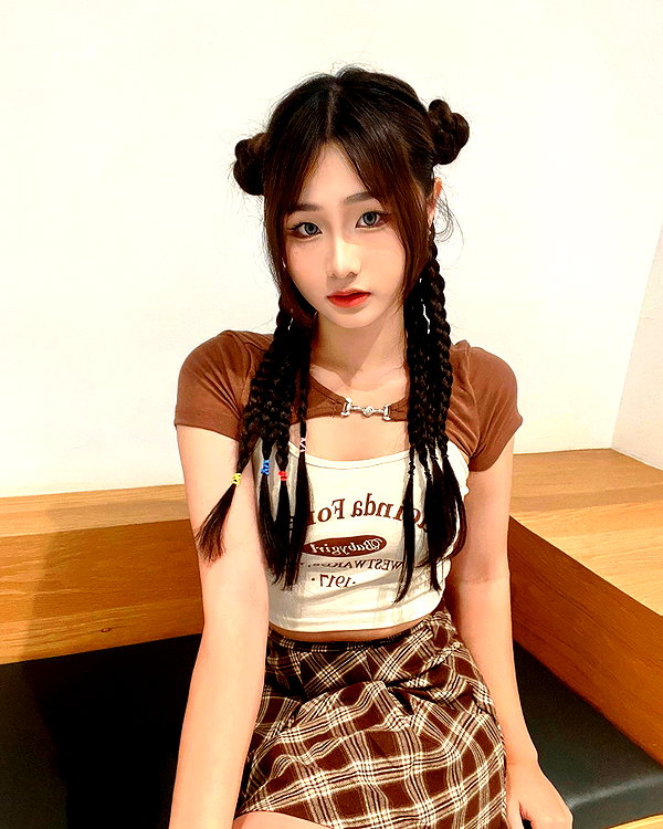 lai_931201 instagram image archive image