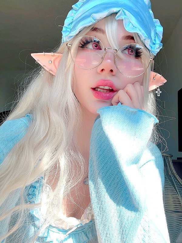 danielle.mercedie instagram image archive image