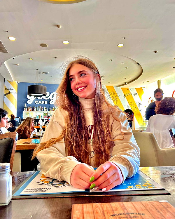 mishel_d_ instagram image archive image