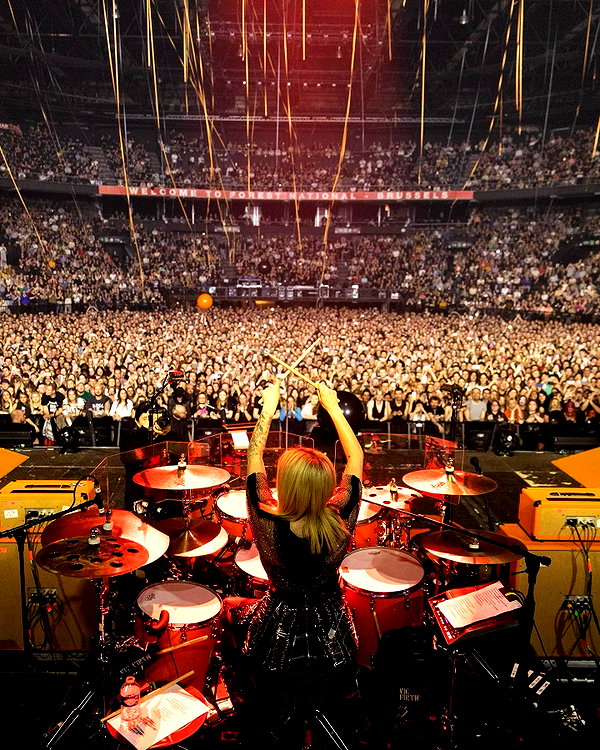 avrillavigne instagram image archive image