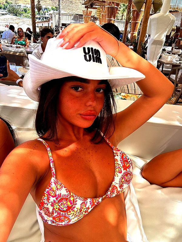 lian_sabag8 instagram image archive image