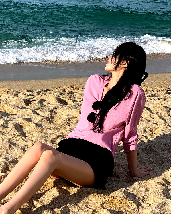 daxbin instagram image archive image