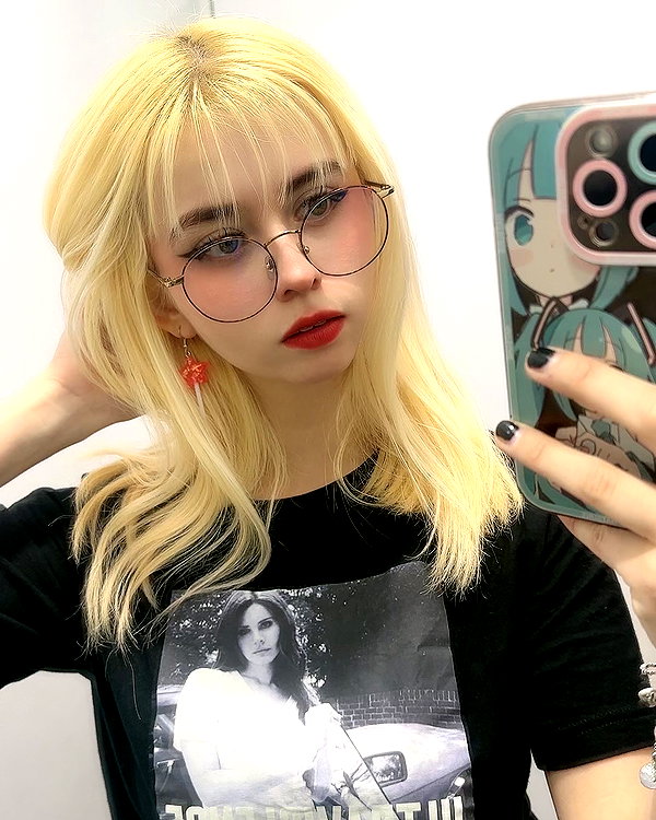 luly1980s instagram image archive image