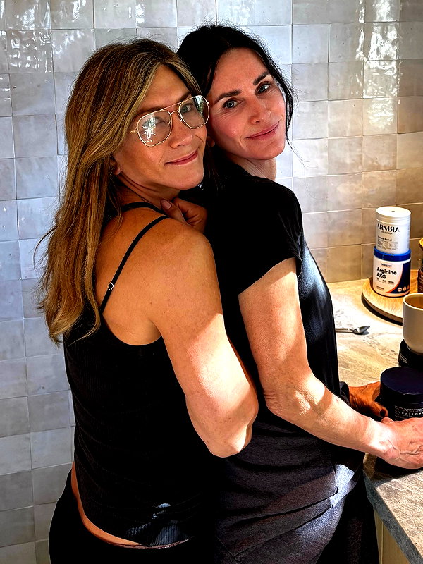 jenniferaniston instagram image archive image